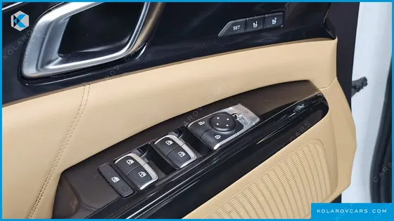 KIA CARNIVAL DIESEL 7-SEATER SIGNATURE
