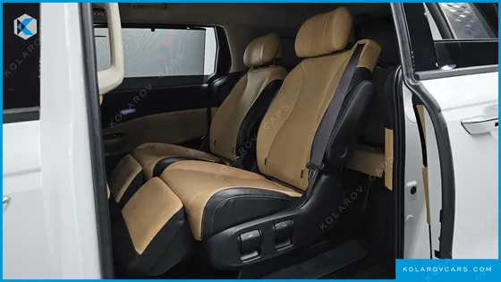 KIA CARNIVAL DIESEL 7-SEATER SIGNATURE