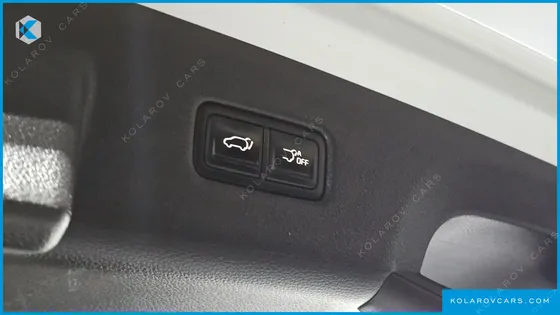 KIA CARNIVAL DIESEL 7-SEATER SIGNATURE