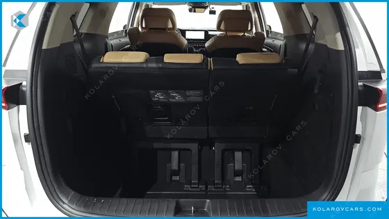KIA CARNIVAL DIESEL 7-SEATER SIGNATURE