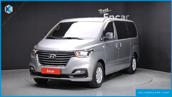 HYUNDAI STAREX VAN 5-SEATER