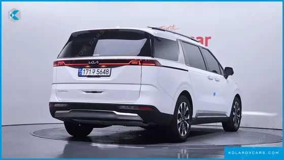 KIA CARNIVAL DIESEL 7-SEATER SIGNATURE