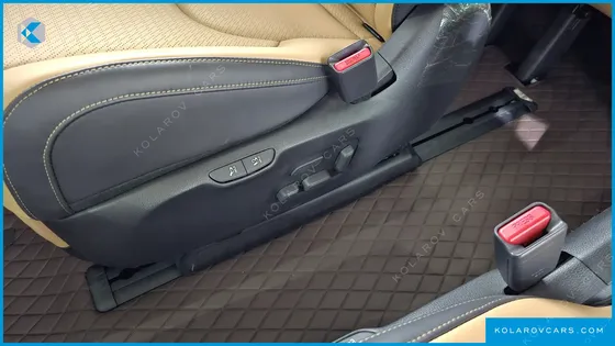 KIA CARNIVAL DIESEL 7-SEATER SIGNATURE
