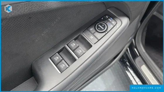 HYUNDAI GENESIS G330 PREMIUM AWD