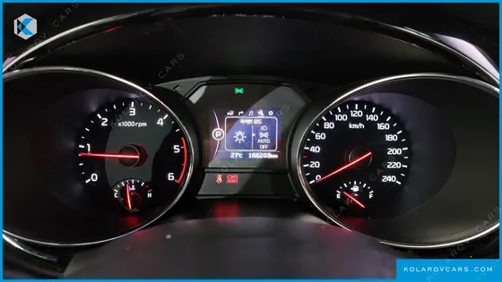 KIA CARNIVAL 9-SEATER PRESTIGE