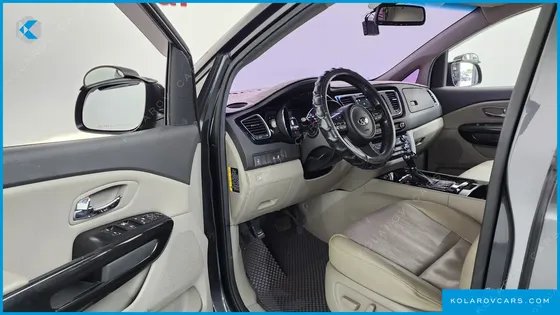 KIA CARNIVAL 9-SEATER PRESTIGE