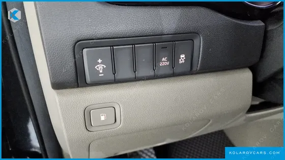 KIA CARNIVAL 9-SEATER PRESTIGE