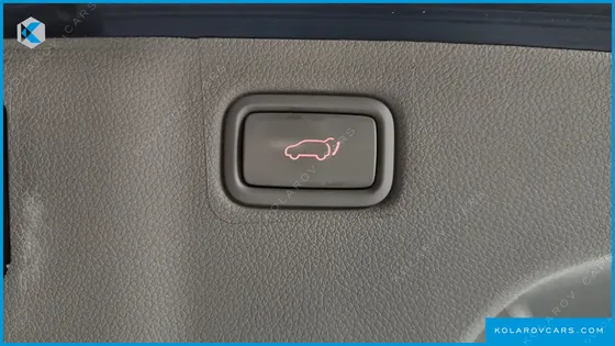 KIA CARNIVAL 9-SEATER PRESTIGE