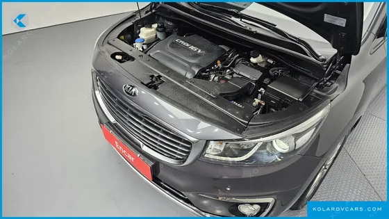 KIA CARNIVAL 9-SEATER PRESTIGE