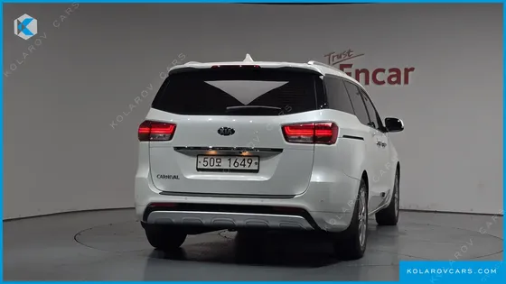 KIA CARNIVAL 9-SEATER PRESTIGE