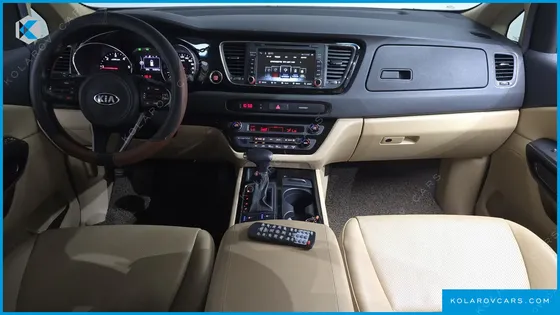 KIA CARNIVAL 9-SEATER PRESTIGE