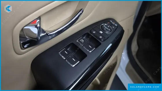KIA CARNIVAL 9-SEATER PRESTIGE