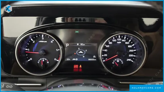 KIA CARNIVAL DIESEL 9-SEATER NOBLESSE