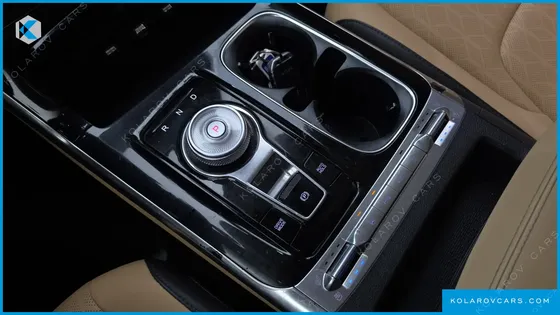 KIA CARNIVAL DIESEL 9-SEATER NOBLESSE