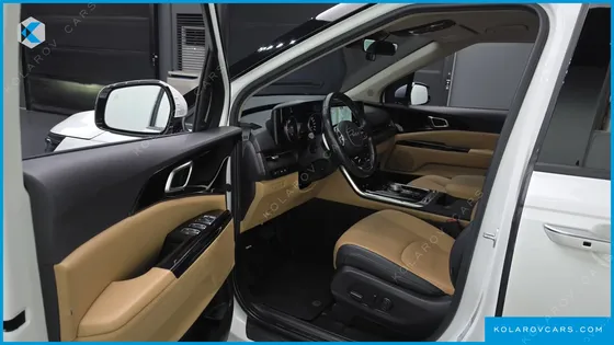 KIA CARNIVAL DIESEL 9-SEATER NOBLESSE
