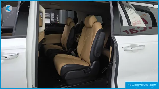 KIA CARNIVAL DIESEL 9-SEATER NOBLESSE