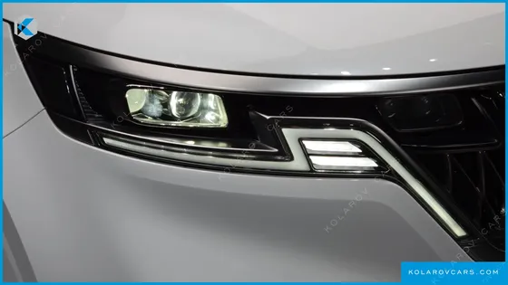 KIA CARNIVAL DIESEL 9-SEATER NOBLESSE