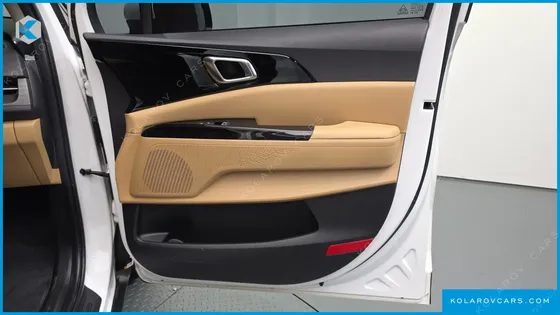 KIA CARNIVAL DIESEL 9-SEATER NOBLESSE