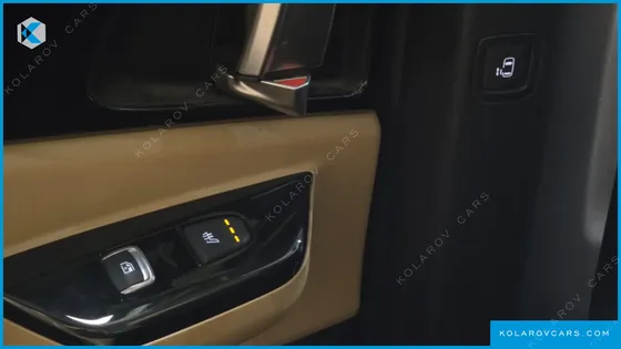 KIA CARNIVAL DIESEL 9-SEATER NOBLESSE