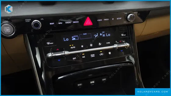 KIA CARNIVAL DIESEL 9-SEATER NOBLESSE