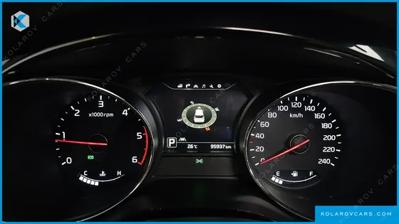 KIA CARNIVAL 9-SEATER NOBLESSE SPECIAL