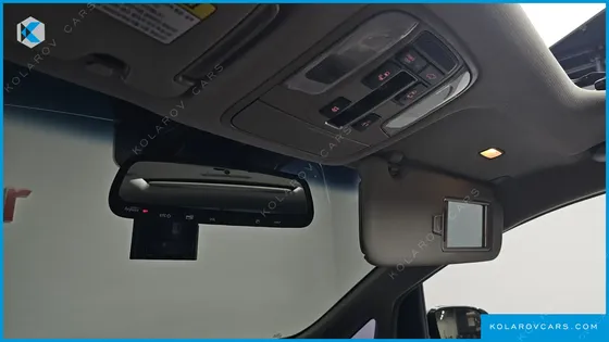 KIA CARNIVAL 9-SEATER NOBLESSE SPECIAL