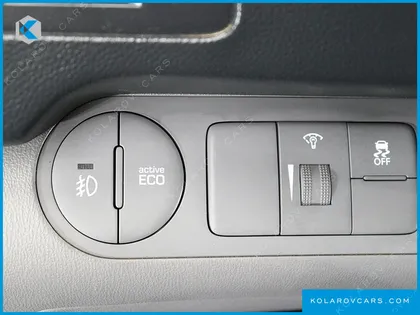 HYUNDAI STAREX VAN 3-SEATER