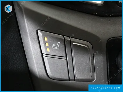 HYUNDAI STAREX VAN 3-SEATER