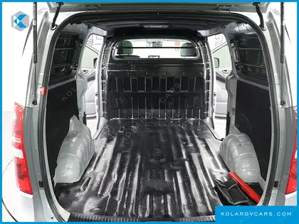 HYUNDAI STAREX VAN 3-SEATER