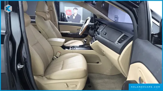 KIA CARNIVAL 7-SEATER LIMOUSINE