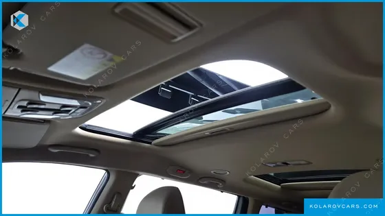 KIA CARNIVAL 7-SEATER LIMOUSINE