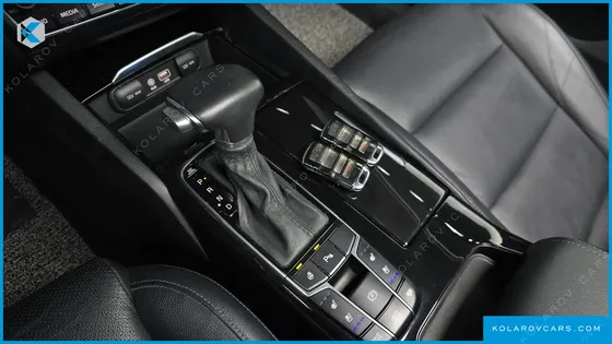 KIA K7 3.0 LPI LUXURY (RENTAL CAR)