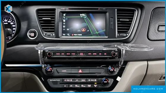 KIA CARNIVAL 9-SEATER LUXURY