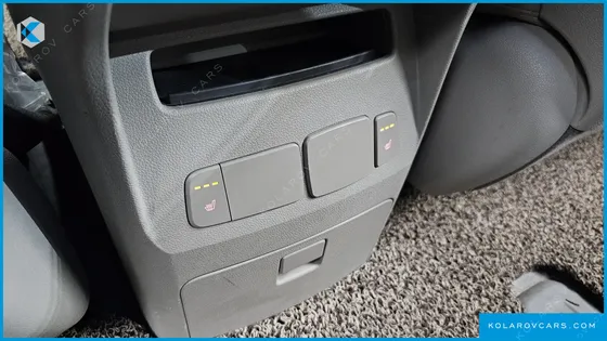 KIA CARNIVAL 9-SEATER LUXURY