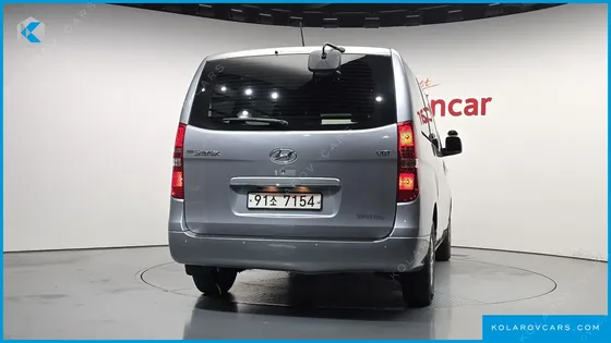 HYUNDAI STAREX VAN 3-SEATER