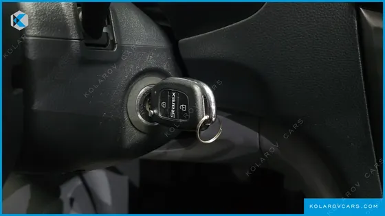 HYUNDAI STAREX VAN 3-SEATER