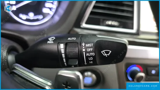 HYUNDAI GENESIS G330 MODERN AWD