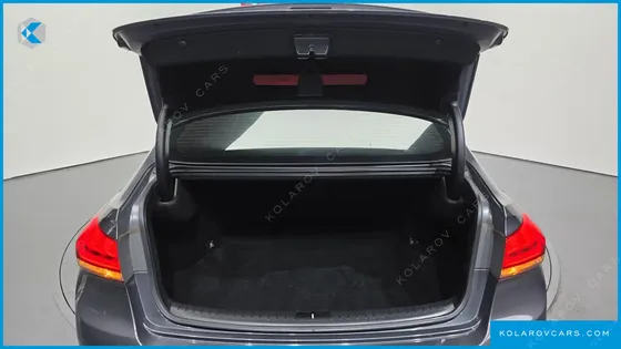 HYUNDAI GENESIS G330 MODERN AWD