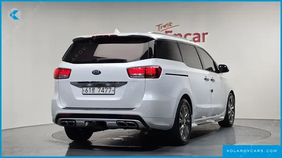 KIA CARNIVAL 9-SEATER NOBLESSE SPECIAL