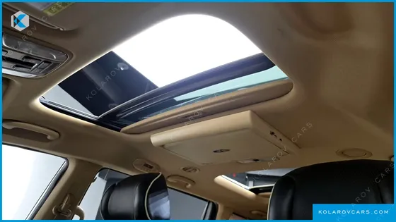 KIA CARNIVAL 9-SEATER NOBLESSE SPECIAL