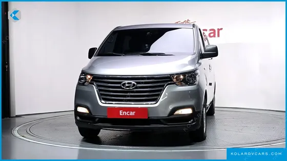 HYUNDAI STAREX VAN 5-SEATER