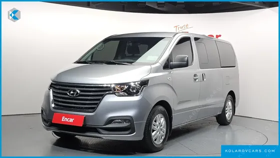 HYUNDAI STAREX VAN 5-SEATER