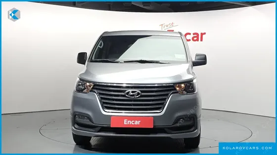 HYUNDAI STAREX VAN 5-SEATER
