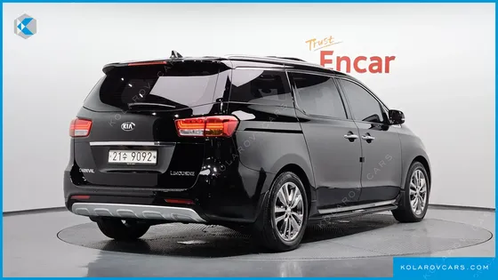 KIA CARNIVAL 7-SEATER LIMOUSINE