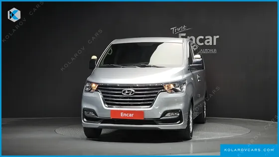 HYUNDAI STAREX VAN 3-SEATER