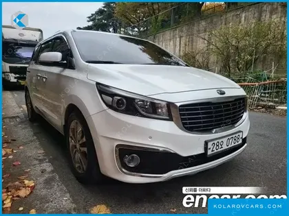 KIA CARNIVAL 9-SEATER NOBLESSE