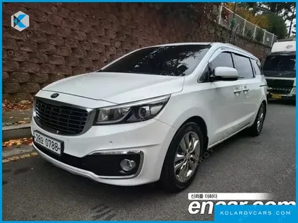 KIA CARNIVAL 9-SEATER NOBLESSE