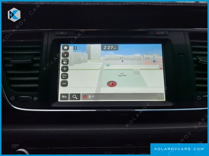 KIA CARNIVAL 9-SEATER NOBLESSE