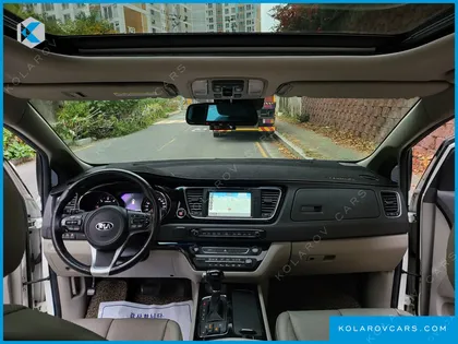 KIA CARNIVAL 9-SEATER NOBLESSE