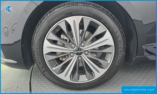 KIA K8 SIGNATURE SPECIAL